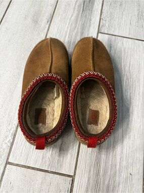 UGG Chestnut Suede Slip-On Shearling Lined Slippers with Red Trim